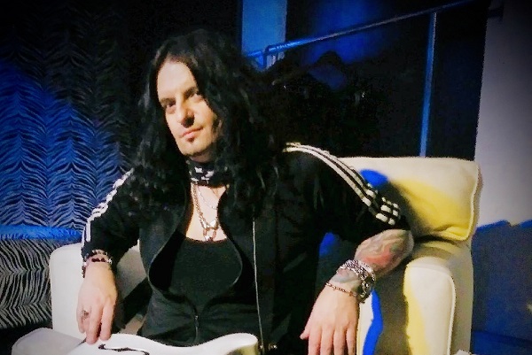Pictured: Alex Grossi of Quiet Riot and H&B. Interview: Alex Grossi discusses Quiet Riot and more with Anne Erickson in this in-depth interview.