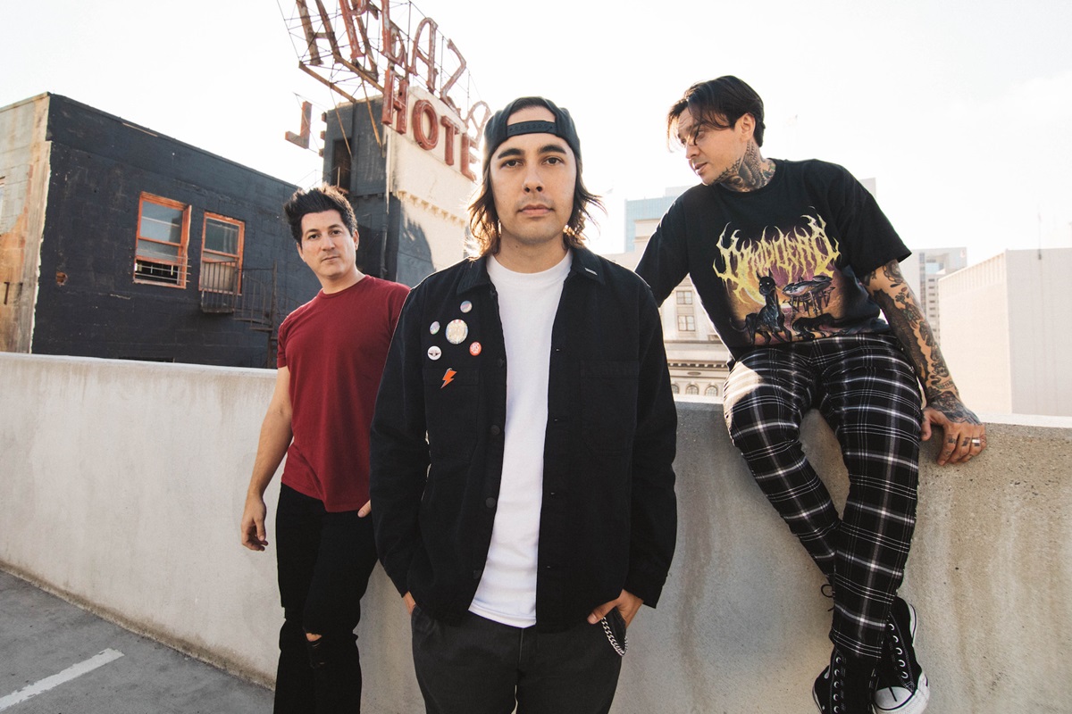 Post-hardcore band Pierce the Veil. Post-hardcore rockers Pierce the Veil have released a nostalgic Radiohead, "Karma Police" cover of the 1990s classic.