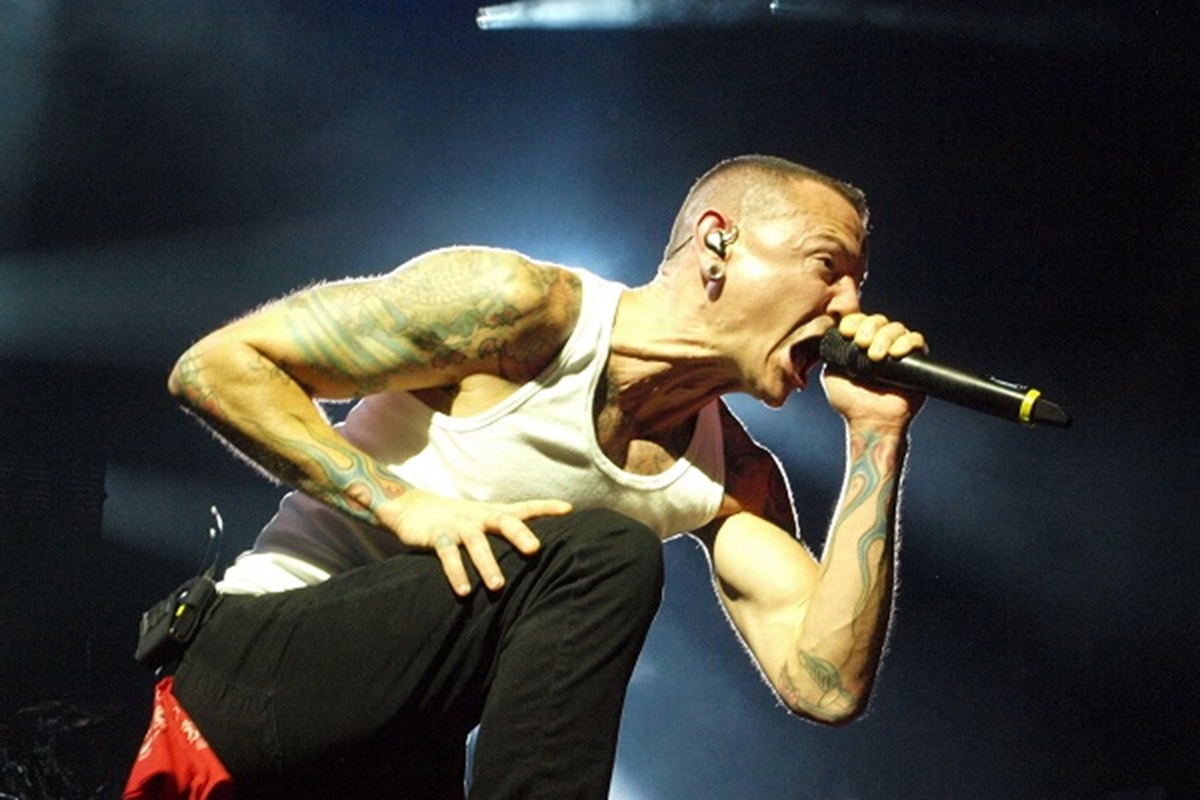 Chester Bennington of Linkin Park performing on the stage. Years later, the Chester Bennington death still hurts.