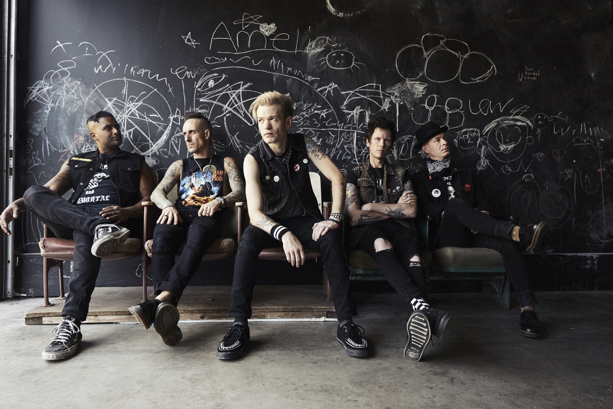 Sum 41.