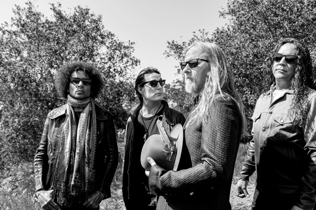 Grunge band Alice in Chains.