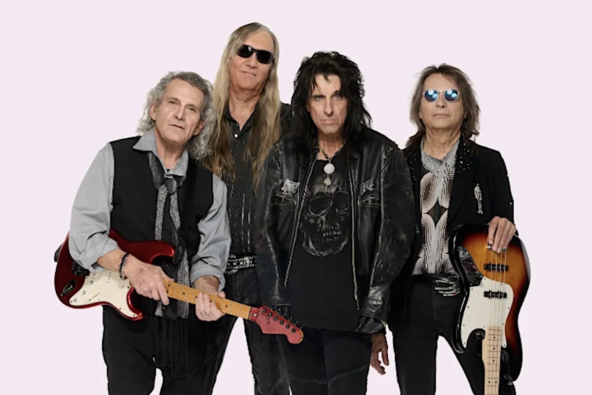 One beloved 1970s classic rock band is back together.