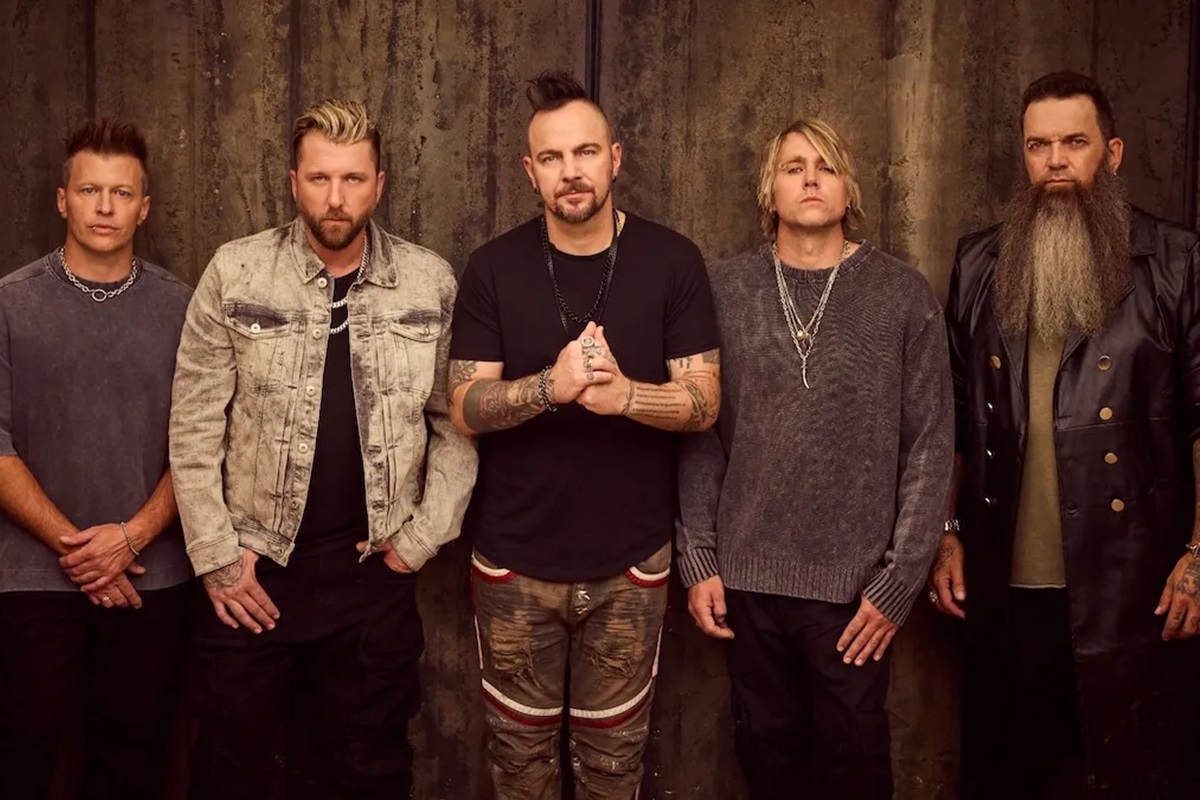 A beloved rock band is back together.