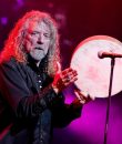 Robert of Led Zeppelin performing live.
